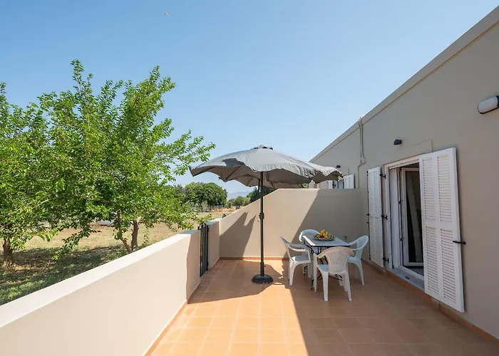 Stone&sea Retreat Oasis - Cozy Stone בית נופש