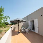 Stone&sea Retreat Oasis - Cozy Stone Semesterbostad