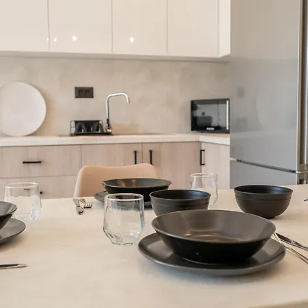 Stone And Sea Oasis *