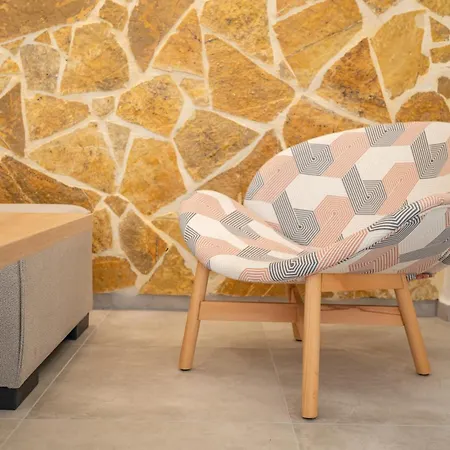 Stone&sea Retreat Oasis - Cozy Stone Будинок відпочинку